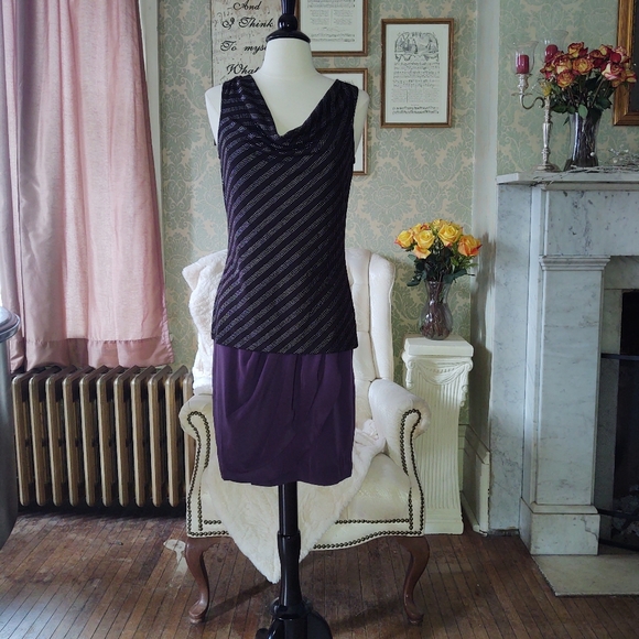 White House Black Market Top - Picture 2 of 7